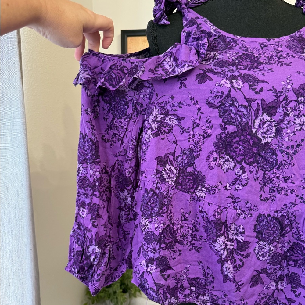 INC cold shoulder floral print top medium - Picture 3 of 11